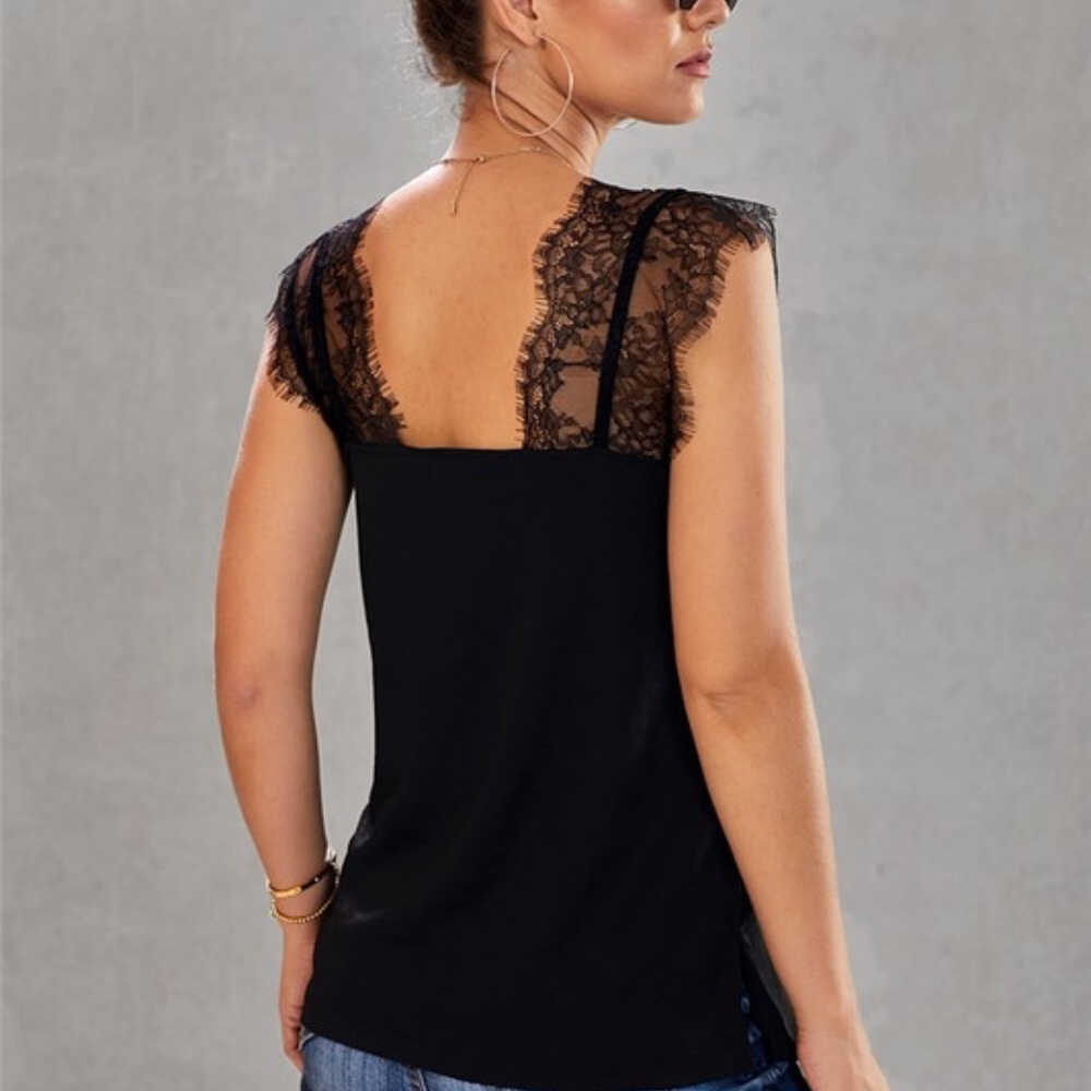 FINLEY Lace Black Top - Picture 3 of 5